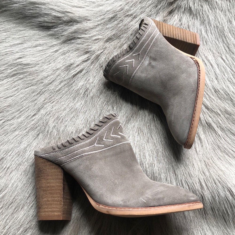 New Kristin Cavallari Nikki Suede Mules 6.5 36